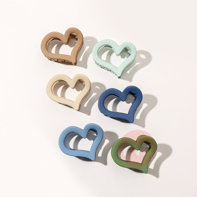 Retro frosted simple heart-shaped f...